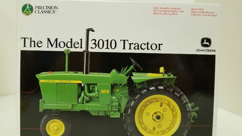 lot 1153 image: Ertl Precision Classic John Deere Model 3010 Tractor, 116 scale, # 15210, NIB