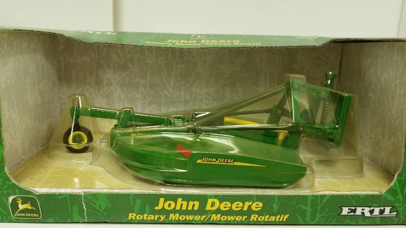 lot 1163 image: Ertl John Deere Rotary MowerMower Rotatif, 116 scale, # 15074, NIB