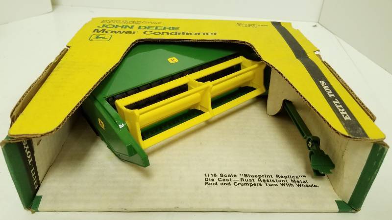 lot 1164 image: Ertl John Deere Mower Conditioner, 116 scale, #598, NIB