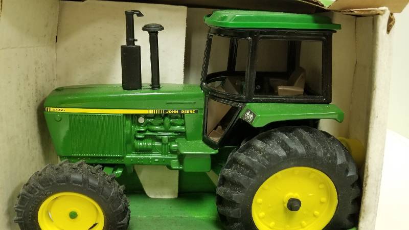 John deere cheap 4455 toy tractor