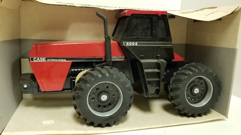 lot 1194 image: Ertl Case IH 4994 4WD Tractor, 116 scale, #206, NIB