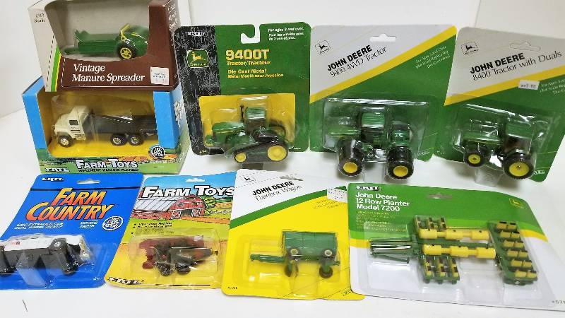 lot 1218 image: JD 9400  9400T 164 John Deere Collectible - Rarer 4WDs