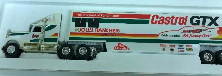 lot 1243 image: Castrol Racing Transporter Semi wcertificate, 164 scale, See pix for detail, NIB