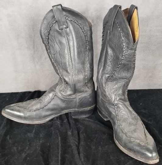 Tony Lama Cowboy Boot Sneaker Teny Lama Shoes sold at auction on 20th  February