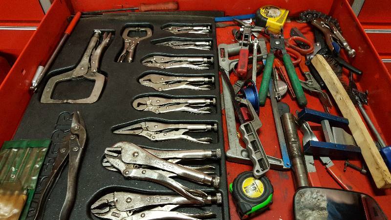lot 1025 image: Hold it, clamp it, cut it, measure it and do so much with whats in this drawer.