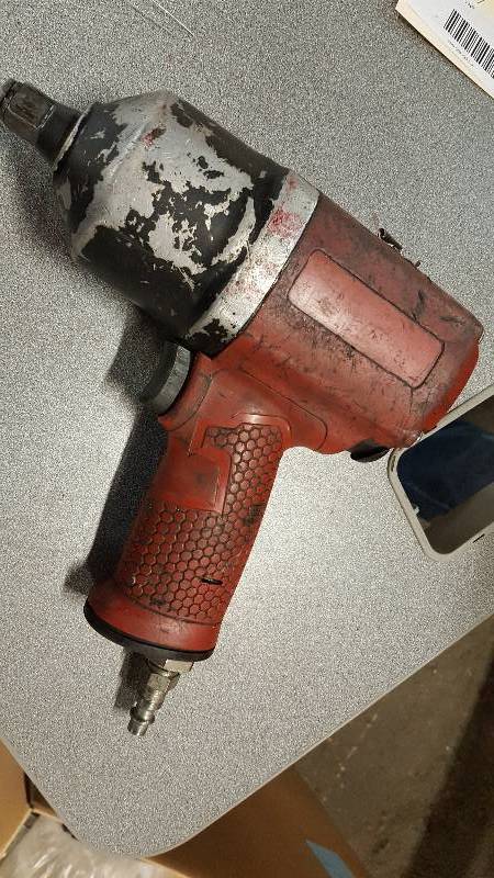 lot 1036 image: 12 drive Matco air impact wrench