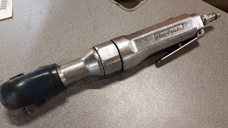 lot 1031 image: Snap ON Blue Point 38 drive air ratchet in excellent working condition