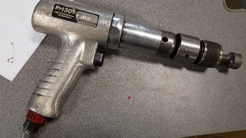 lot 1029 image: Snap ON Air hammer in excellent working condition
