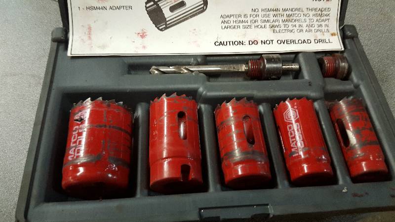 lot 1053 image: Matco Tools 7 piece hole saw kit