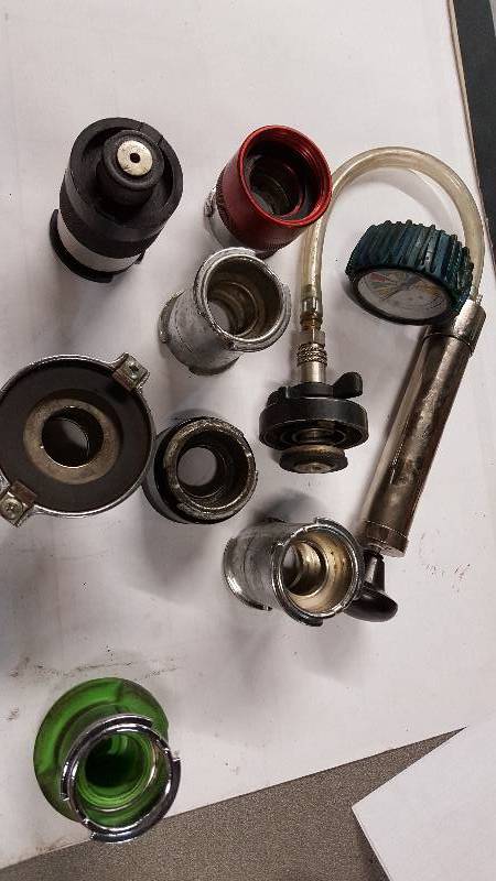 lot 1070 image: Another Snap-On Cooling System Tester Automotive 30psi SVTS272