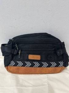 lot 3241 image: Wilderdog Utility Pack Black Fanny Pack Treat Bag 3 Seperate Compartment