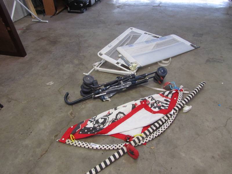 lot 4014 image: Lot of Baby and Kid Stuff