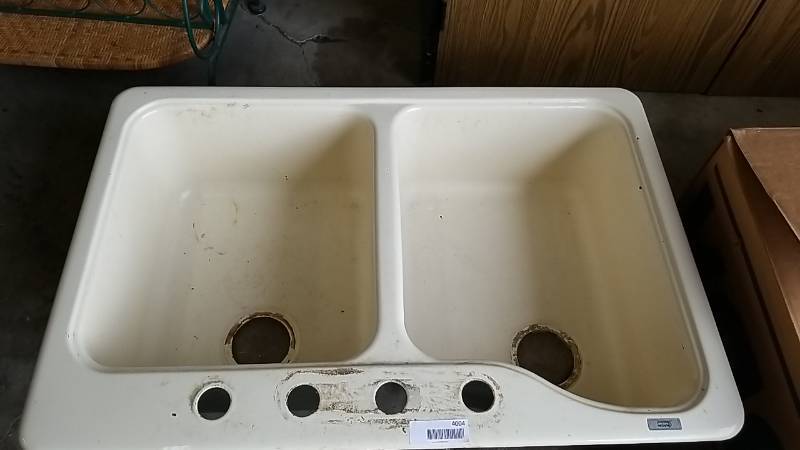lot 4004 image: Double Bowl Kitchen Sink