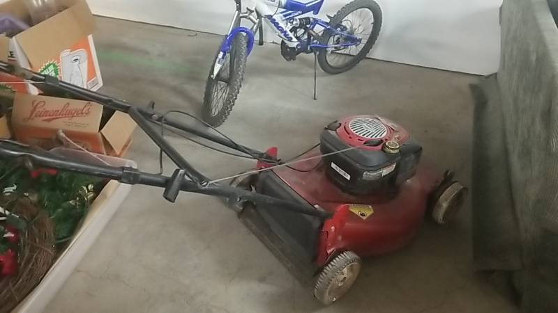 lot 4044 image: Craftsman 6.75 HP Self Propelled Mower- Untested AS IS