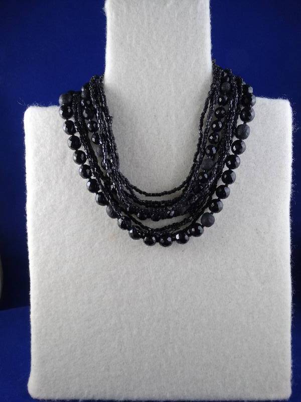 lot 2168 image: AWESOME VINTAGE  BLACK Mourning Necklace-  Onyx