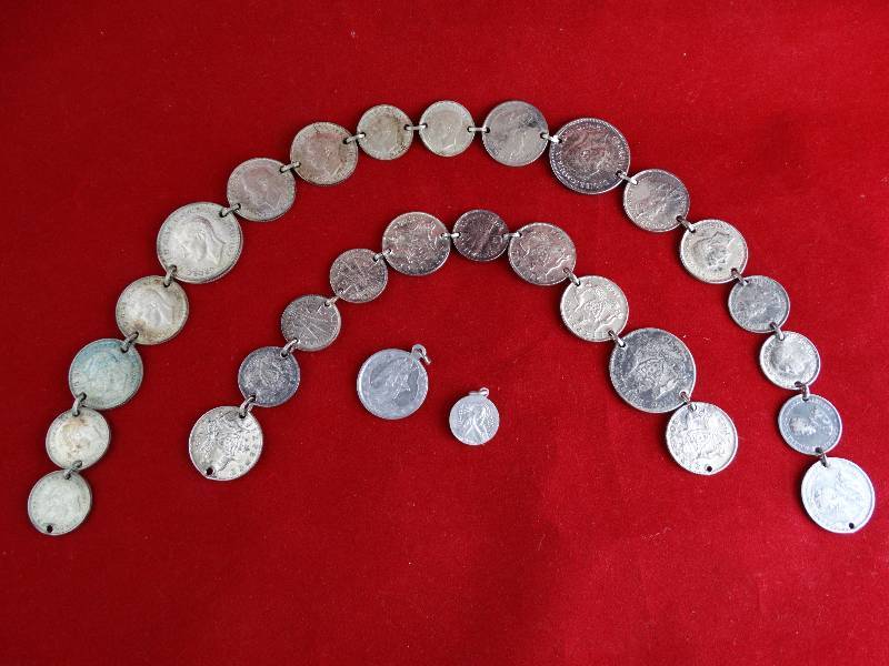 lot 2190 image: Silver Trench Art  WW2-  Coins Bracelet or Necklace
