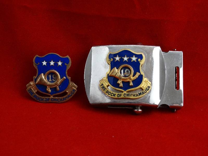 lot 2192 image: WW2  The Rock of Chickamauga-  Belt Buckle and Service Pin