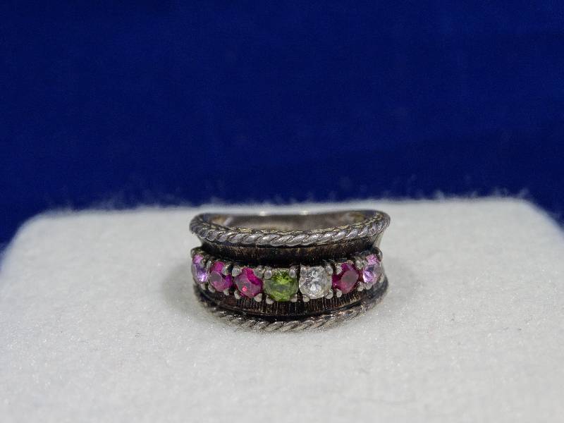 lot 2199 image: Mothers Ring- Jeweled and Silver