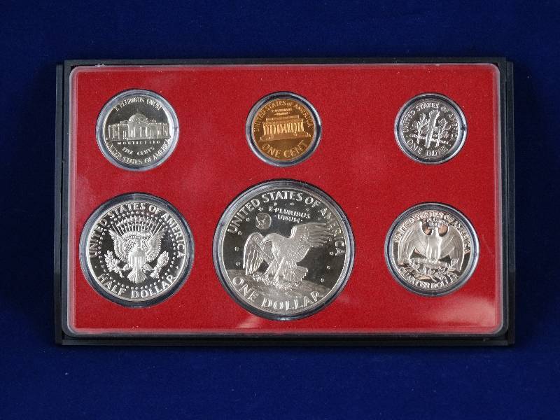 lot 2202 image: 1974 US Coin Proof Set MINT
