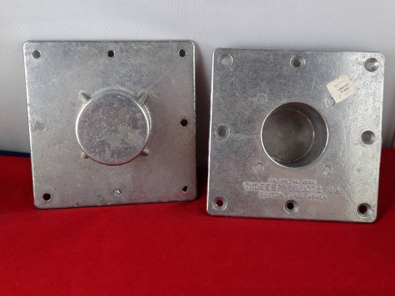 lot 2216 image: RV Seat or Table Bases- Tidee Products