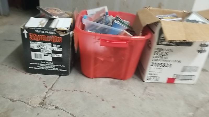 lot 4097 image: 100s of CDs-  Various Genres