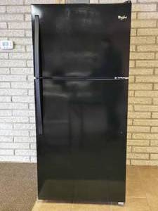 lot 24719 image: Whirlpool Black Top-Freezer Refrigerator