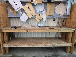 lot 13114 image: 8ft Wooden Table