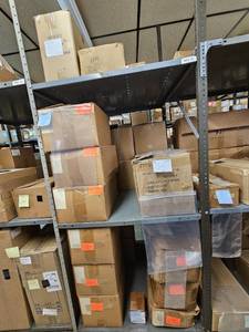 lot 23032 image: Assorted Lot Of Clear Plastic Bags