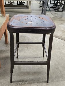 lot 17747 image: Vintage Industrial Metal Shop Stool