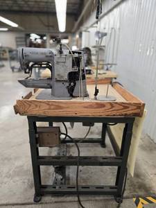 lot 17754 image: Commercial Singer Sewing Station