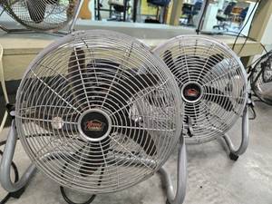 lot 17854 image: (2) Extreme Garage Fans