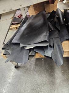 lot 14786 image: Black Leather