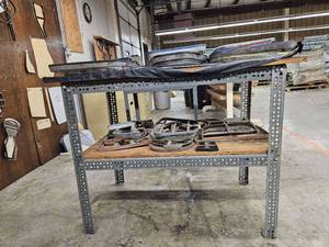 lot 14863 image: 2 Tier Work Bench