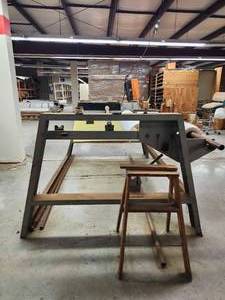 lot 8530 image: Industrial Fabric Roll Slitting Machine with Material Stand