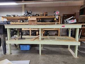 lot 44003 image: Industrial Workshop Workbench with Multi-Level Storage Shelving