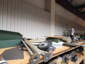 lot 44016 image: Industrial Sewing Machine Parts Lot
