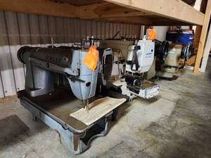lot 44021 image: Industrial Sewing Machine Lot - Singer, Juki, Pfaff Models, For Parts