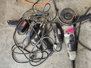 lot 44039 image: Power Tool Lot - Dremel MultiPro and Angle Grinder