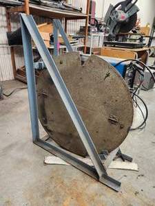 lot 44047 image: Industrial Wire Spool Stand Holder with Metal Frame