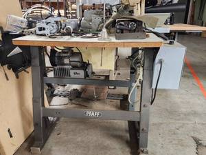 lot 44067 image: PFAFF Industrial Sewing Machine with Union Special Attachment