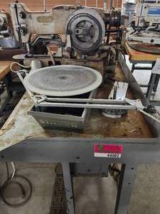 lot 44082 image: Singer Industrial Button Sewing Machine with Button Feeder