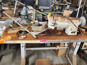 lot 44087 image: Industrial Sewing Machine with Task Light and Accessories