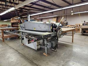 lot 8522 image: Industrial Sheet Metal Shear Machine with Manual Operation