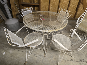 lot 49500 image: Mid-Century Wrought Iron Patio Set - Round Table with 4 Chairs