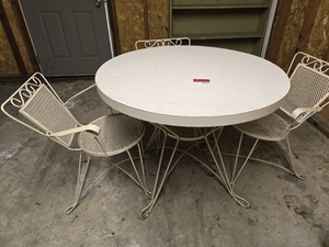 lot 49502 image: Mid-Century Wrought Iron Patio Set with Round Table and 3 Chairs