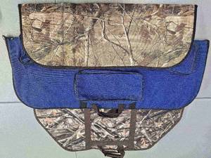 lot 11847 image: Assorted Lot of Bow Cases