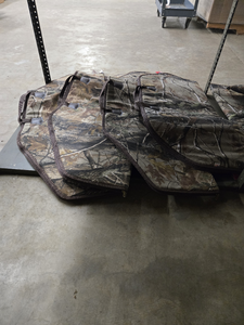 lot 16351 image: (4) 46in Bow Carry Cases