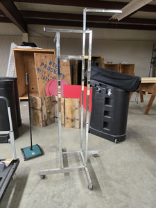 lot 16417 image: Chrome 4-Way Clothing Rack with Adjustable Arms