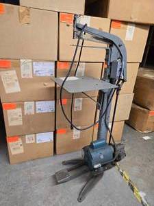 lot 48174 image: Reliance Duty Master A-C Motor Industrial Stand Mount Machine