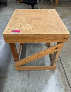 lot 45419 image: Handmade Table